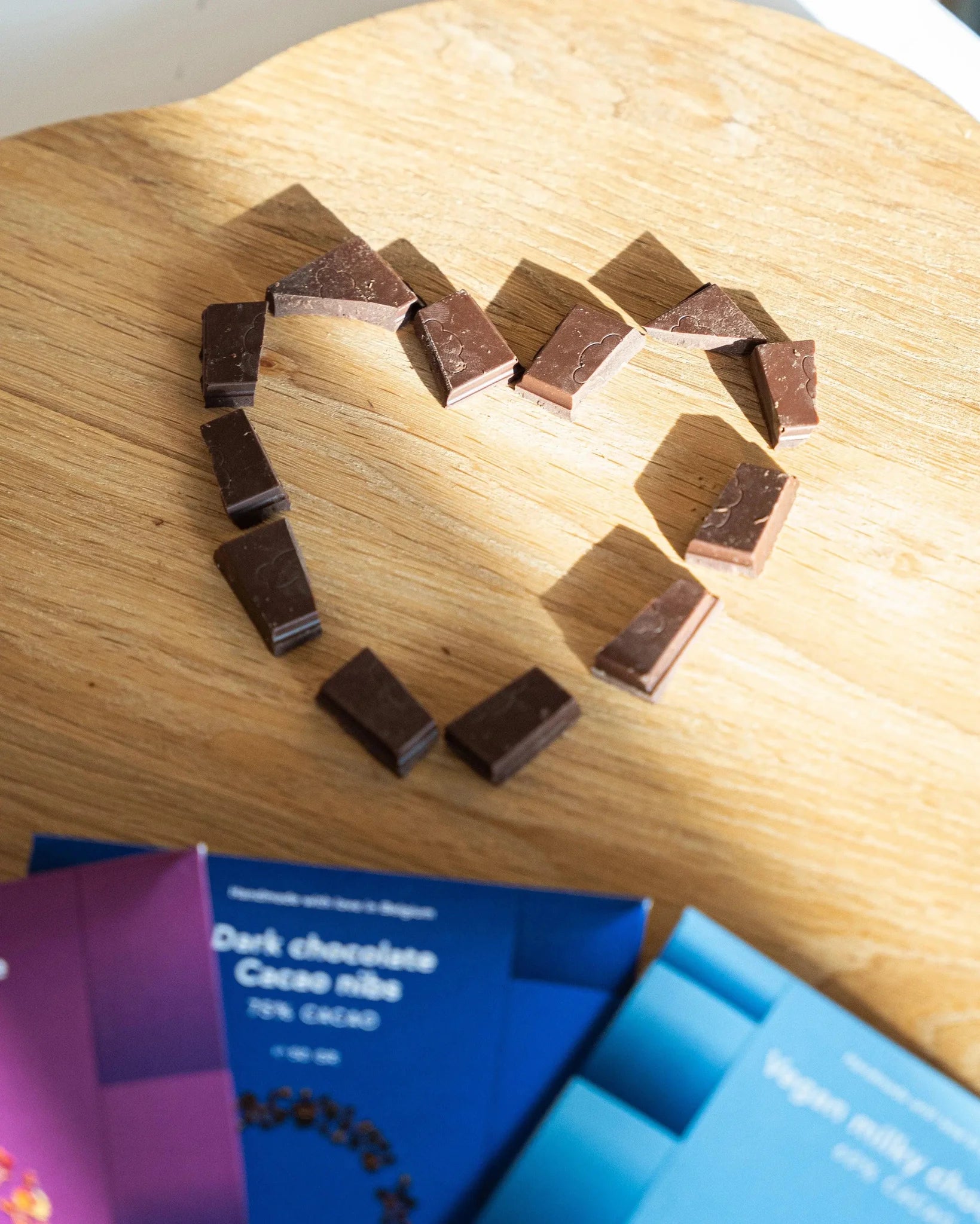 Vegan Dark Chocolate Cacao Nibs OKONO 50g okono Snacks 03000001